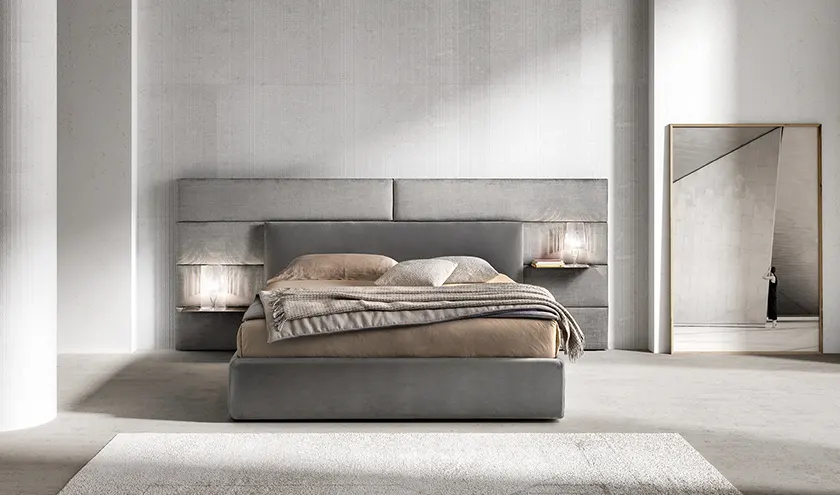 Letto imbottito modello Match con boiserie modulare imbottita, Samoa Bside